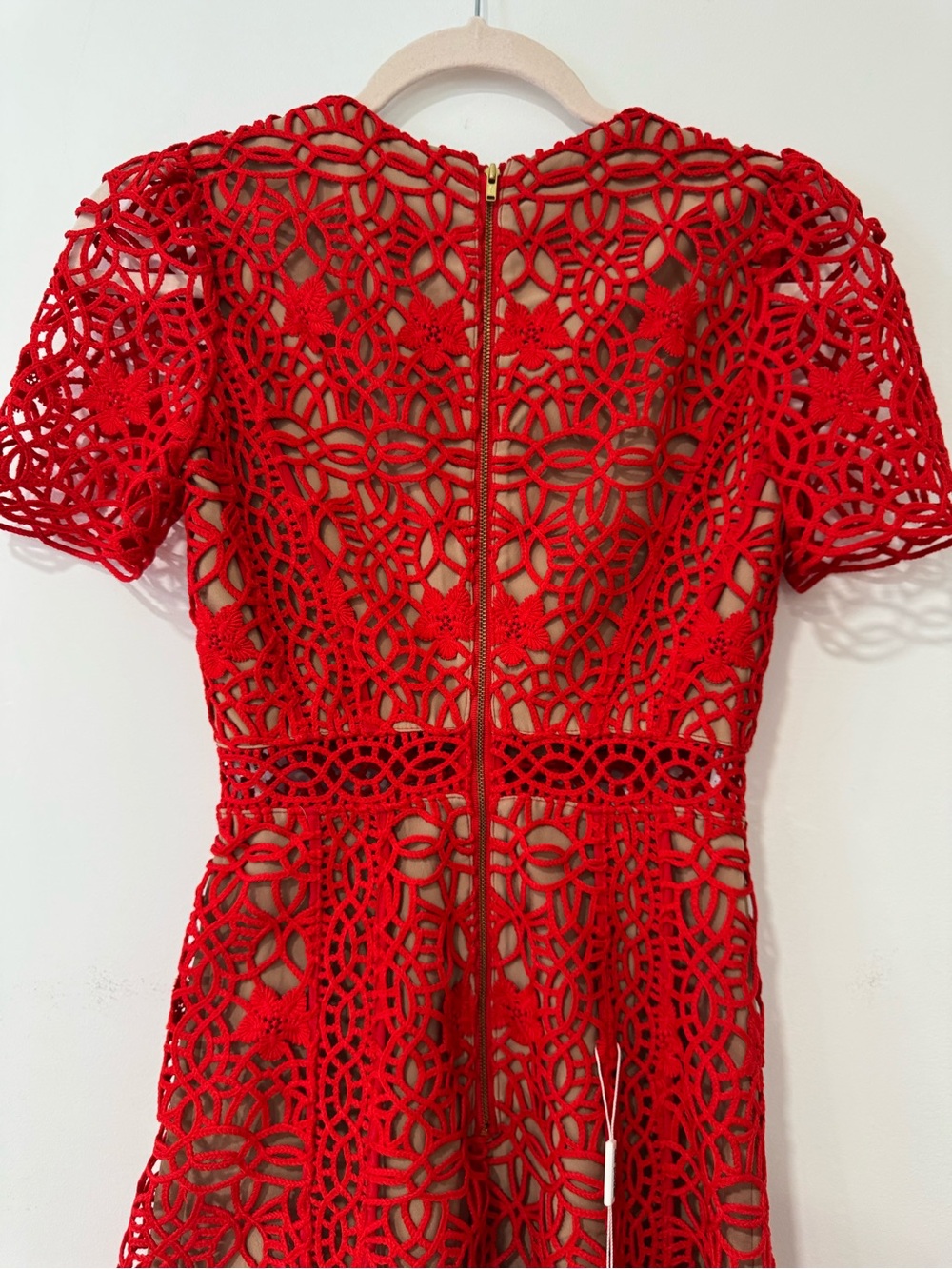 Self-Portrait
Guipure Lace Round-Neck Midi Dress - Picture 9 of 16
